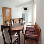 Sea View Family Saint شقة