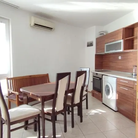 Apartment семейный с видом на море *