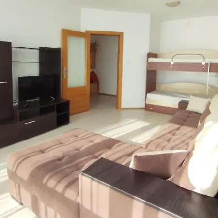 Sea View Family Saint Апартаменты *