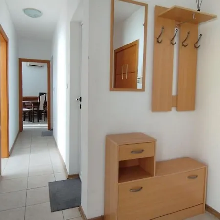 Sea View Family Saint