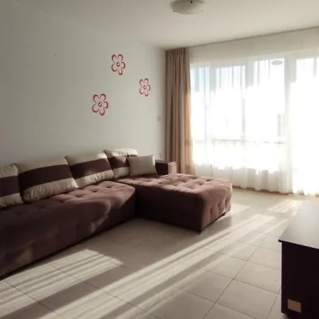 Apartment семейный с видом на море Sveti Vlas