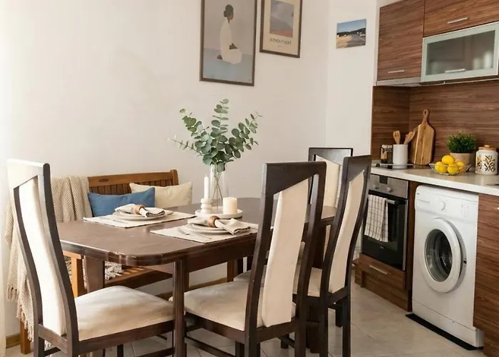 Sea View Family Saint Апартамент *